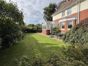 Photo 25- click for photo gallery